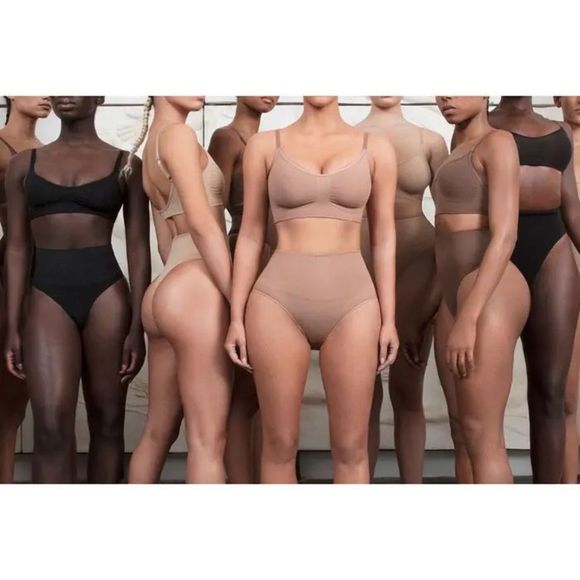 New Skims Core Control Thong - Picture 3 of 5